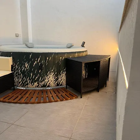 فندق مبيت وإفطار Dimora Doria باري